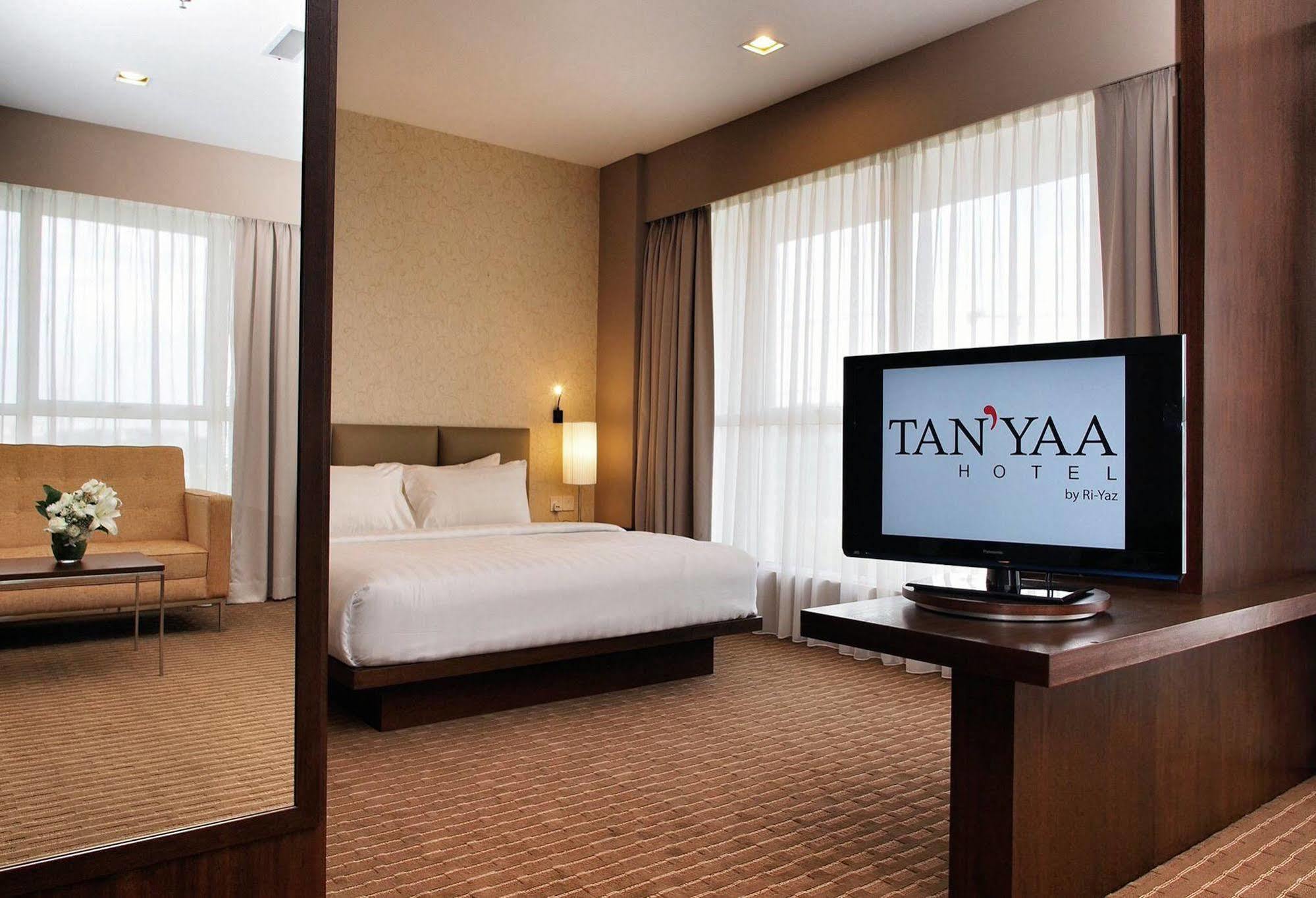 Tan’Yaa Hotel Cyberjaya Luaran gambar
